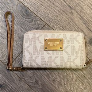 Michael Kors Phone Wristlet